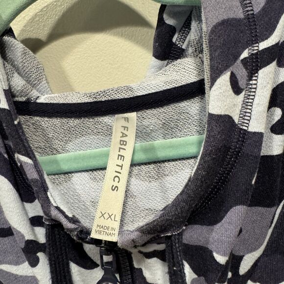 Fabletics Jacket Leah Oversized Camo Hoodie Cinch Waist Blue Women sz XXL - Picture 3 of 9